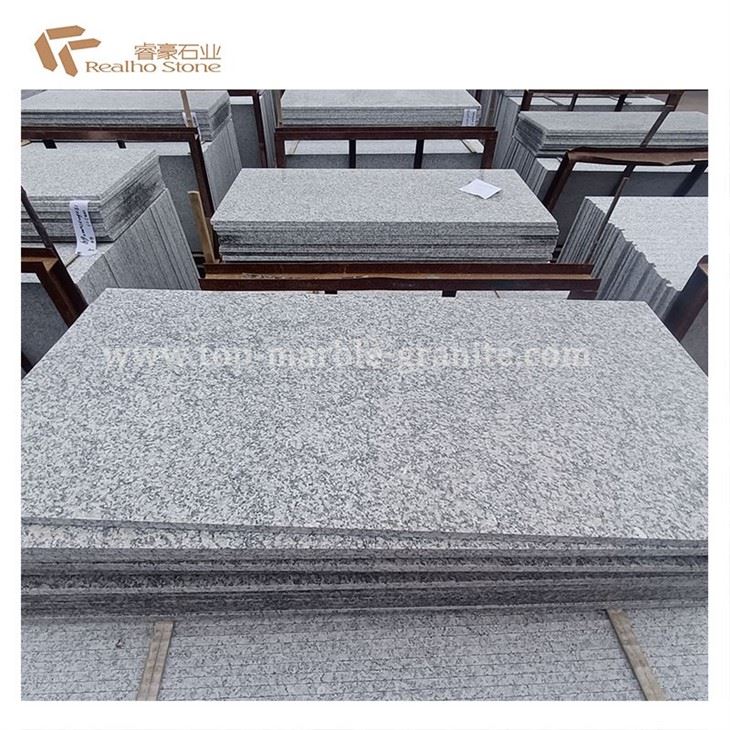 white granite counter tops